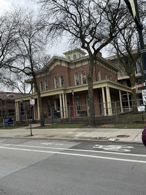 a photo of Hull House from across the street